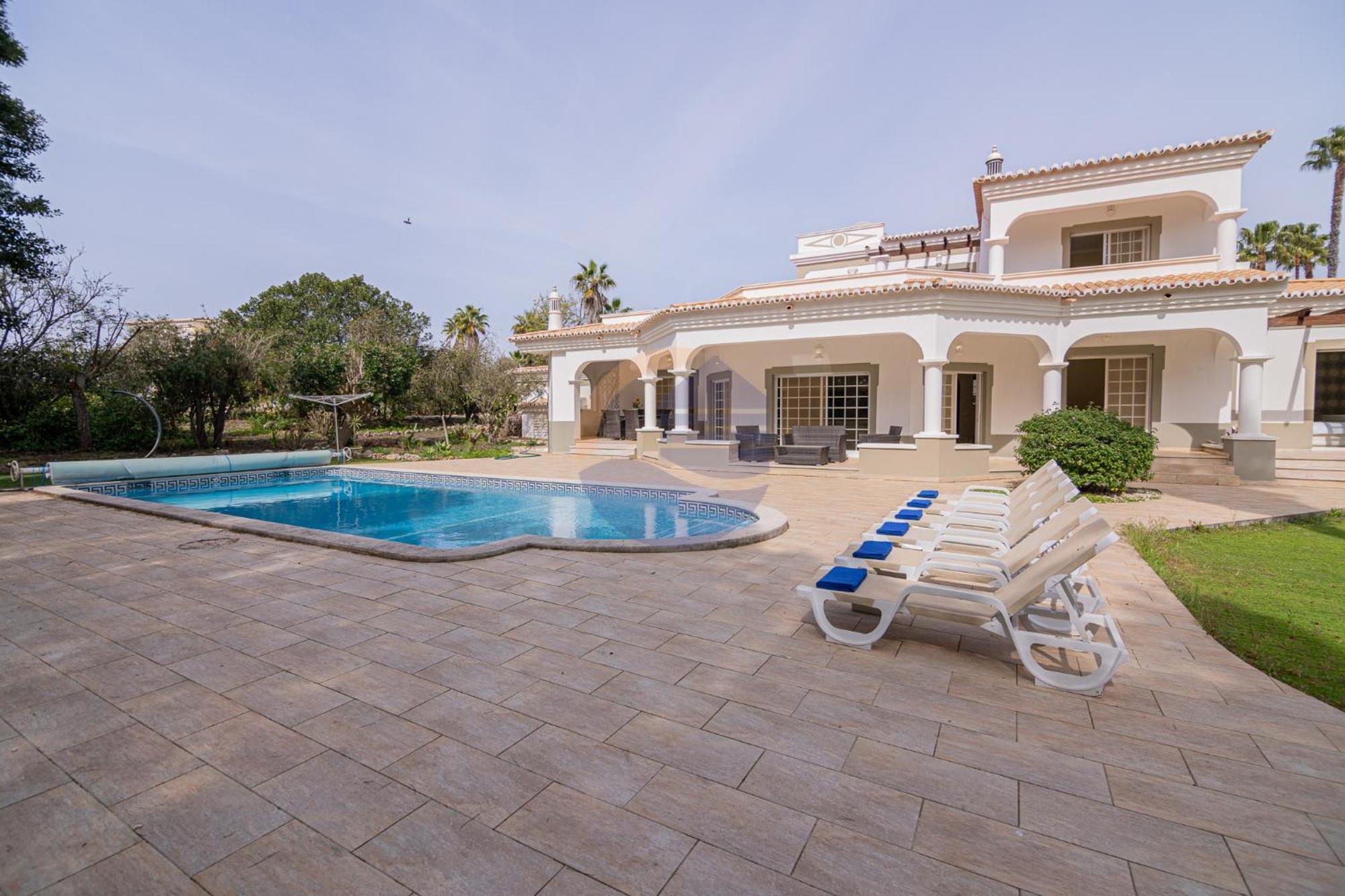 Villa Luxury Suites, Heated Outdoor Pool 포티마오 외부 사진