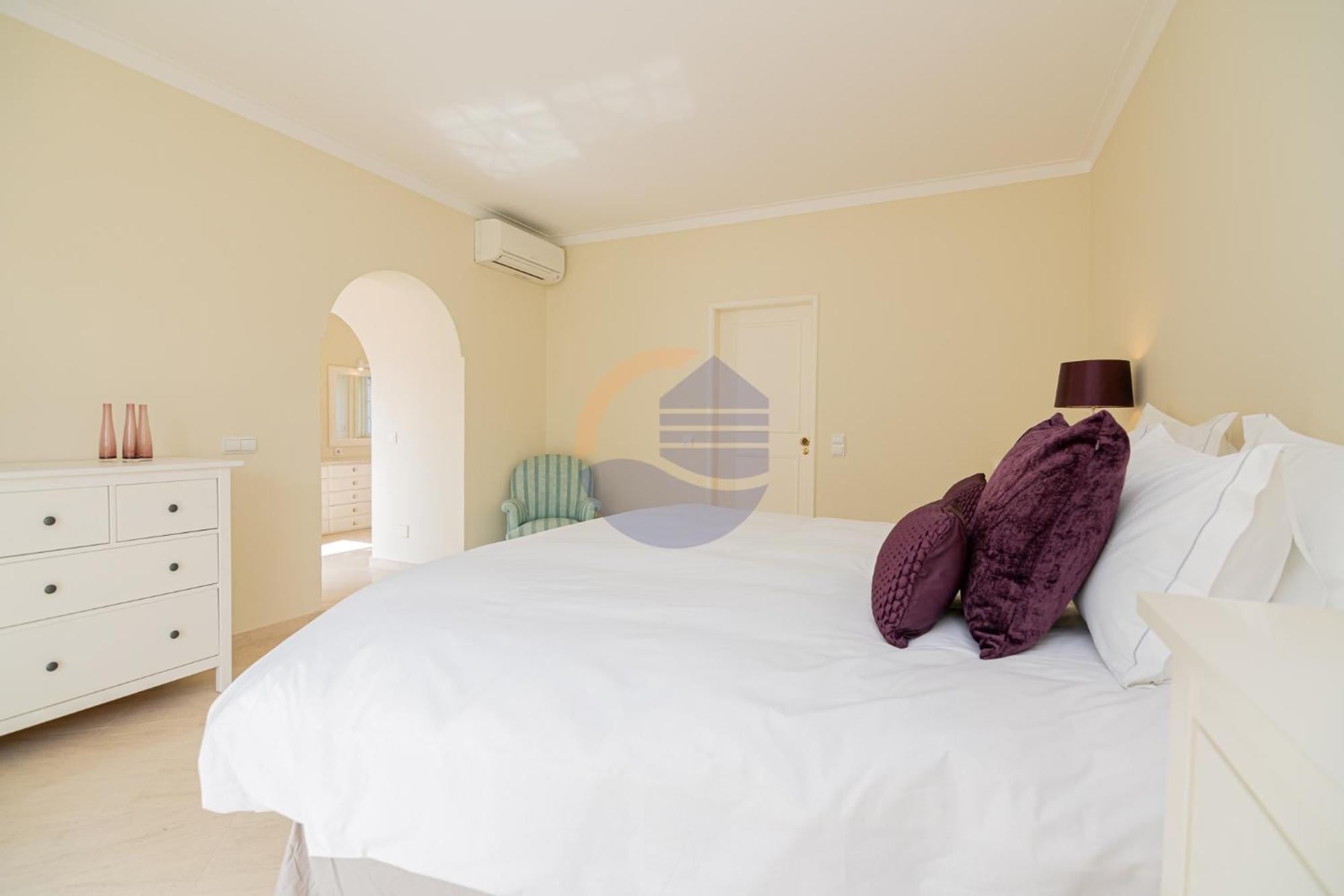 Villa Luxury Suites, Heated Outdoor Pool 포티마오 외부 사진